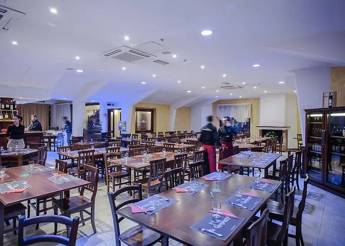 Fly Cagliari 3* 阿塞米尼