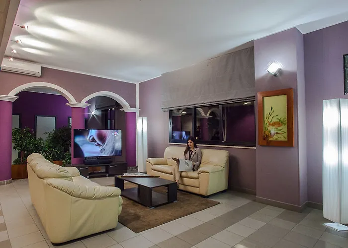 Fly Cagliari 酒店 3*