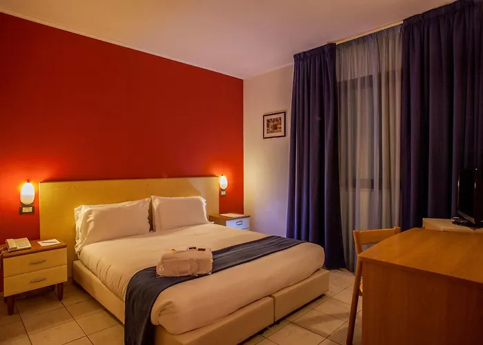 Fly Cagliari 酒店 3*