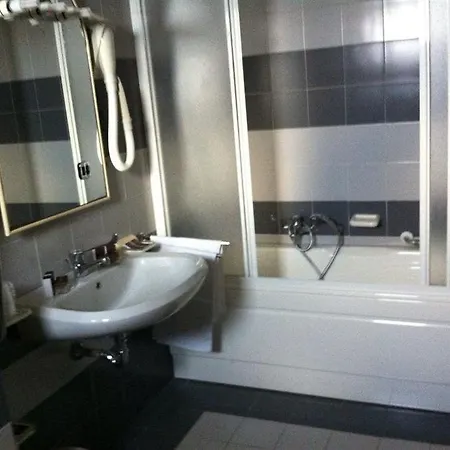 Fly Cagliari Hotel 3*