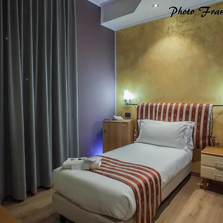 Отель Fly Cagliari 3*
